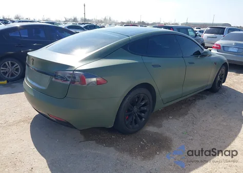 2019 Tesla Model S 100D/75D/Long Range/Standard Range z USA, uszkodzony, nr VIN 5YJSA1E20KF305671